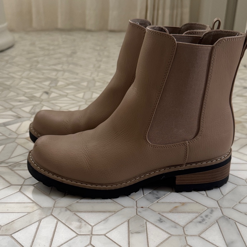 Women's universal thread  Tan Ankle Boots